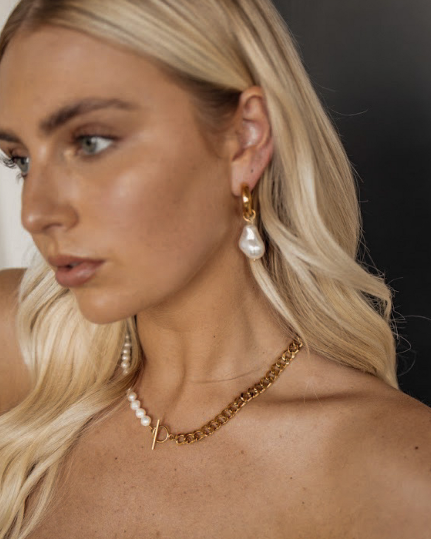 Mia Earrings