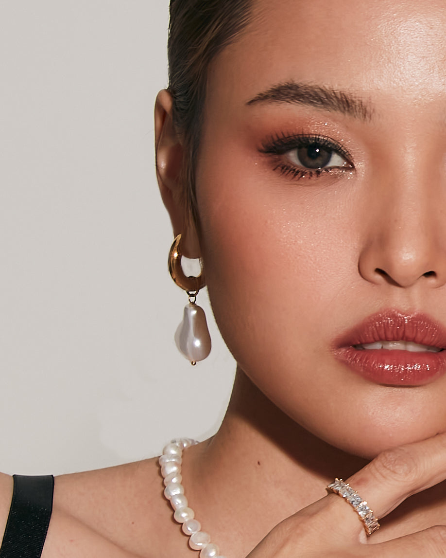 Mia Earrings